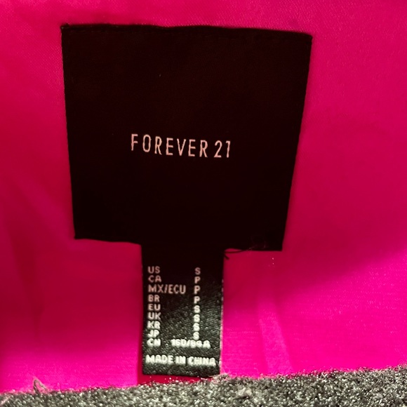 🤗SO FLUFFY pink🤗Forever 21🤗Size S🤗 Worn once🙃 Preloved by me!🤗CUTE🥰 - Picture 4 of 13